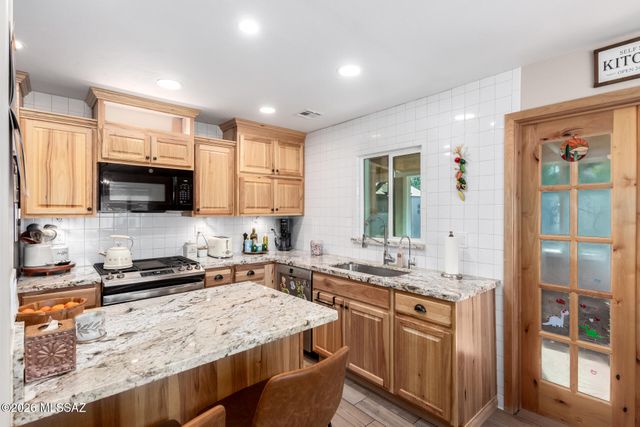 2532 E Silver Street, Tucson, AZ 85716