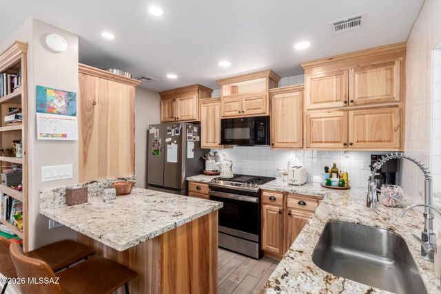 2532 E Silver Street, Tucson, AZ 85716