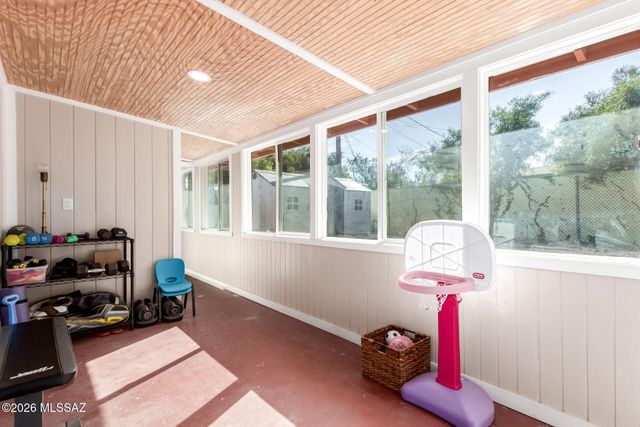 2532 E Silver Street, Tucson, AZ 85716