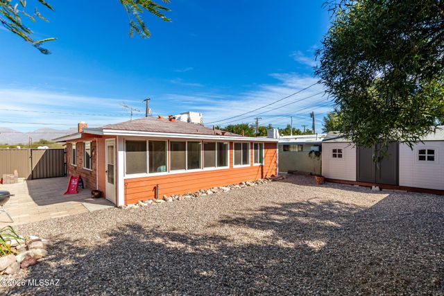 2532 E Silver Street, Tucson, AZ 85716