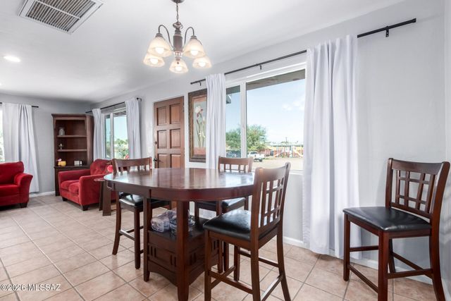 2532 E Silver Street, Tucson, AZ 85716