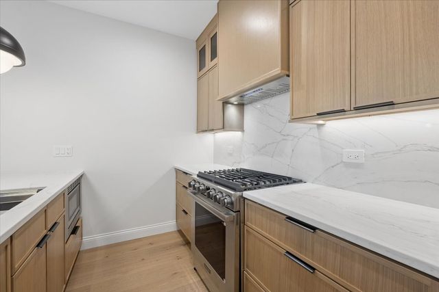 3739 N Clifton Avenue 3, Chicago, IL 60613