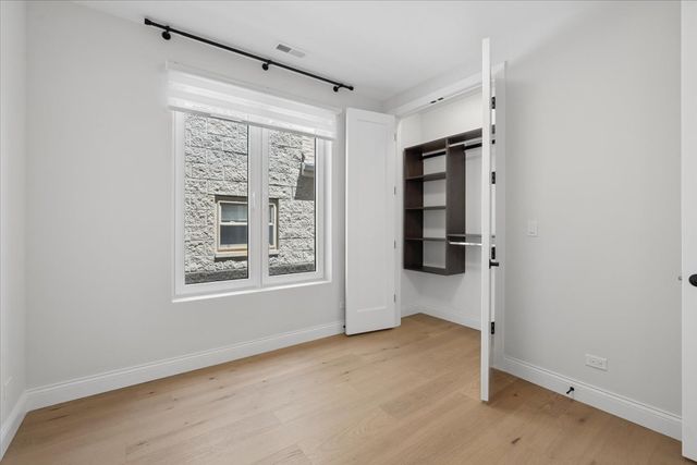 3739 N Clifton Avenue 3, Chicago, IL 60613