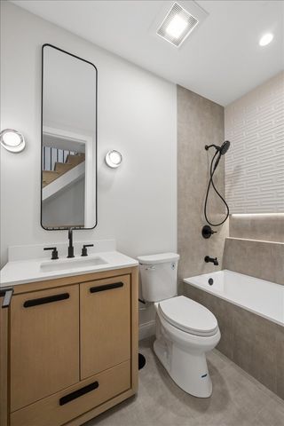 3739 N Clifton Avenue 3, Chicago, IL 60613