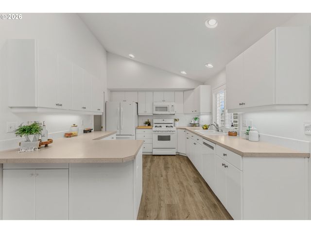 15802 Se 27TH Cir, Vancouver, WA 98683