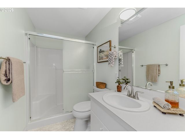 15802 Se 27TH Cir, Vancouver, WA 98683