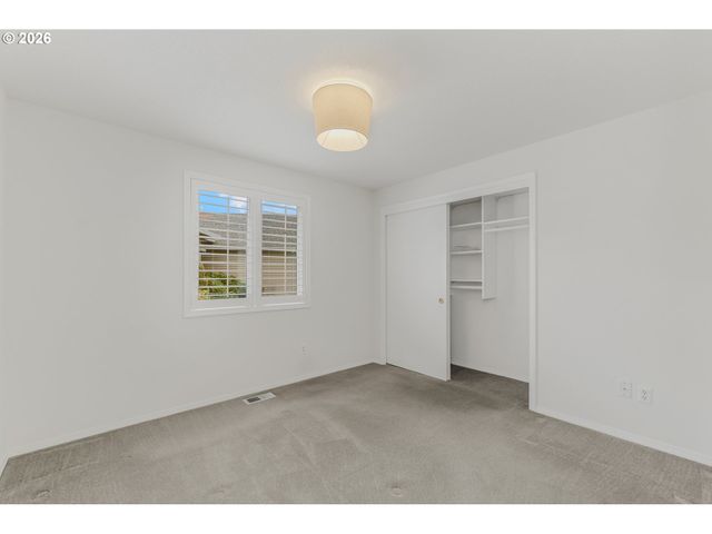 15802 Se 27TH Cir, Vancouver, WA 98683