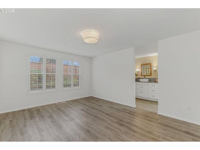 15802 Se 27TH Cir, Vancouver, WA 98683