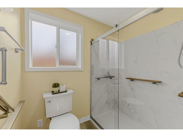 15802 Se 27TH Cir, Vancouver, WA 98683