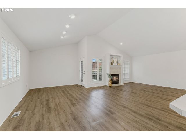 15802 Se 27TH Cir, Vancouver, WA 98683