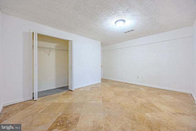 8200 MAPLE RIDGE AVE, Springfield, VA 22153