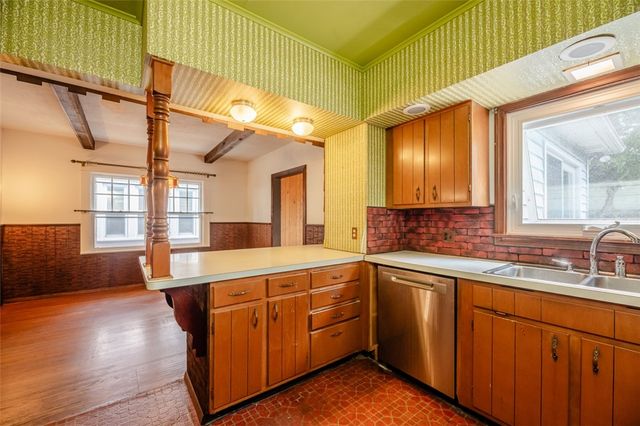 239 Navarre Road, Rochester, NY 14621