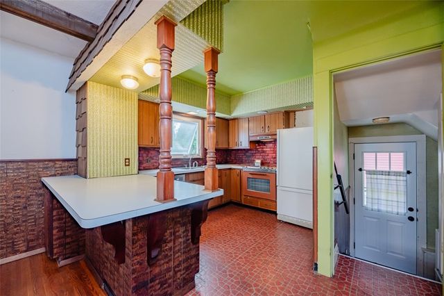 239 Navarre Road, Rochester, NY 14621