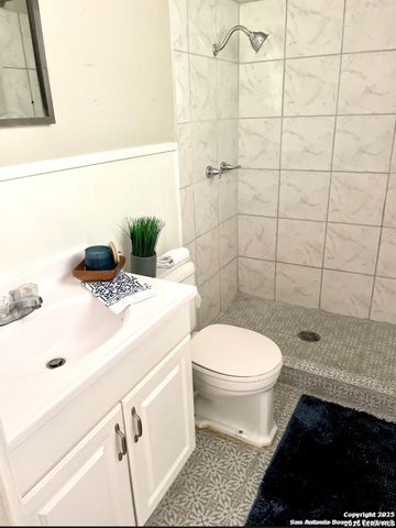 407 CICERO DR, San Antonio, TX 78218