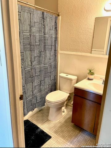 407 CICERO DR, San Antonio, TX 78218