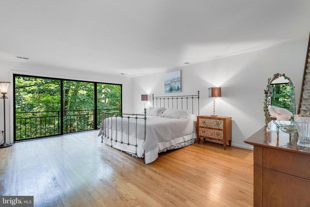 4054 41ST ST, Mclean, VA 22101