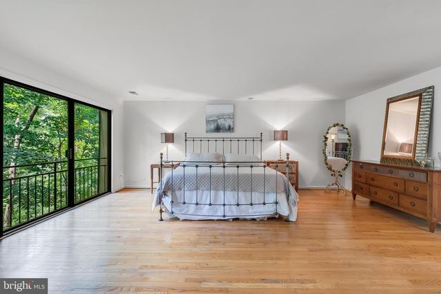 4054 41ST ST, Mclean, VA 22101