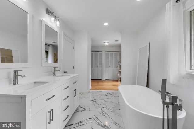 4054 41ST ST, Mclean, VA 22101