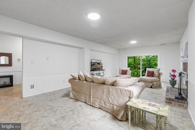 4054 41ST ST, Mclean, VA 22101