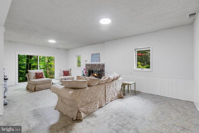 4054 41ST ST, Mclean, VA 22101