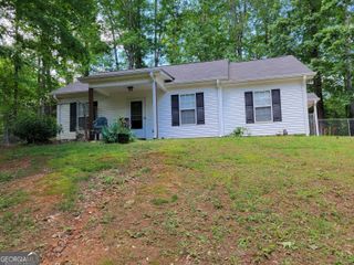 15 Twin Lakes Road, Winder, GA 30680