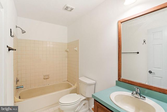 302 BERKSHIRE WAY, Marlton, NJ 08053