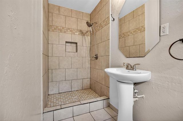 3604 Banner Avenue, Edmond, OK 73013