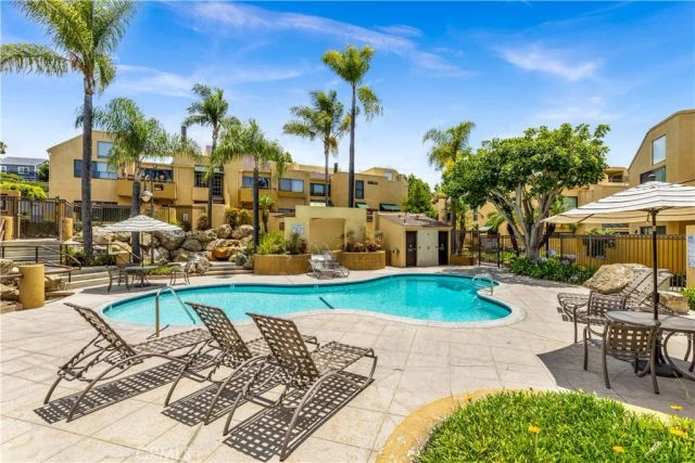 25761 Le Parc 72, Lake Forest, CA 92630