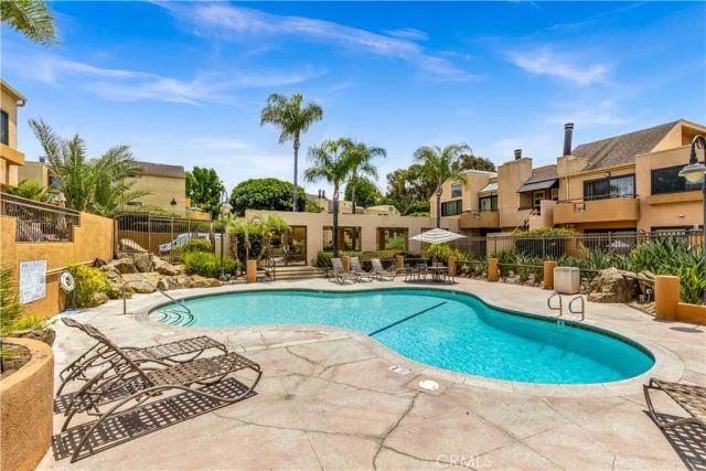 25761 Le Parc 72, Lake Forest, CA 92630
