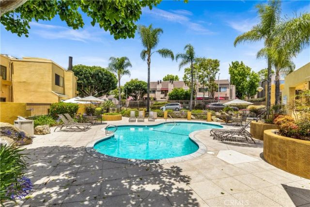 25761 Le Parc 72, Lake Forest, CA 92630