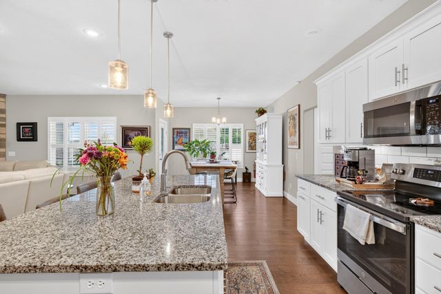 6066 S Crescent Road, Brookline, MO 65619