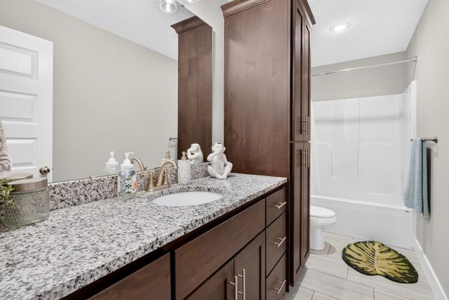6066 S Crescent Road, Brookline, MO 65619