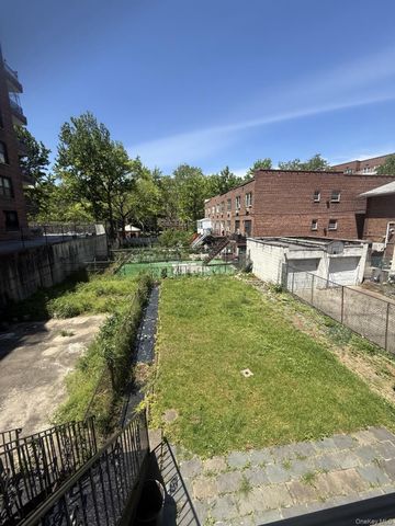 139-03 Franklin Avenue, Flushing, NY 11355