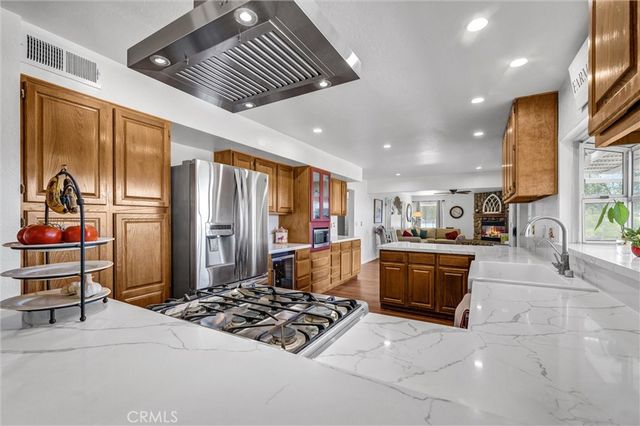 35120 Calle Nopal, Temecula, CA 92592