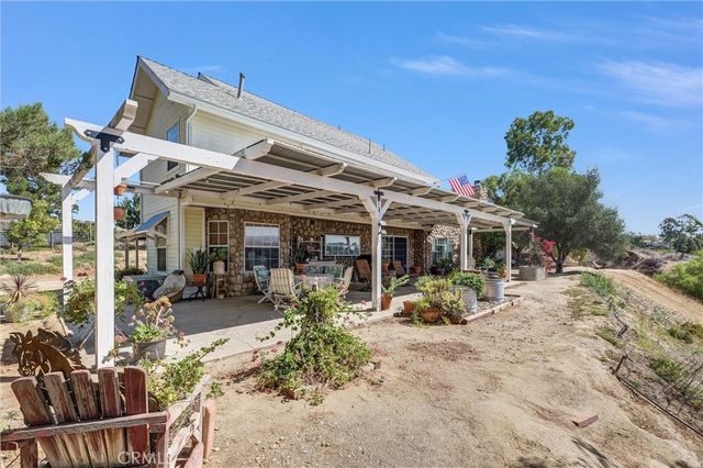 35120 Calle Nopal, Temecula, CA 92592