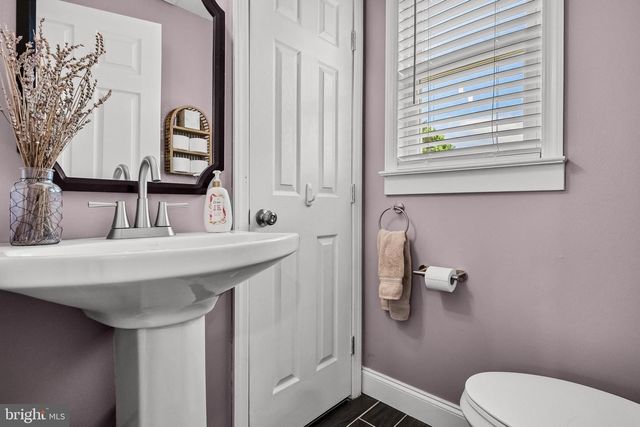 374 TANSBORO RD, Berlin, NJ 08009