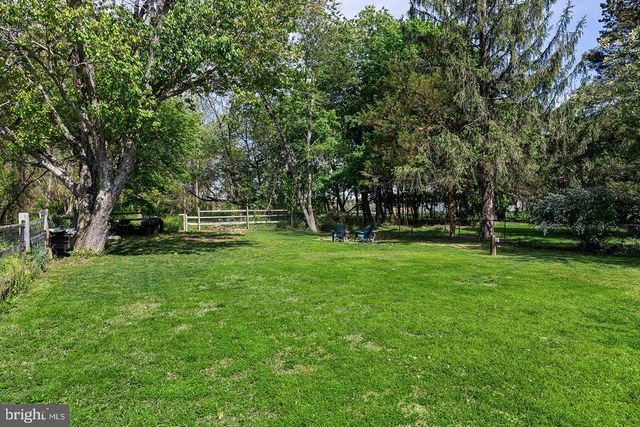 374 TANSBORO RD, Berlin, NJ 08009