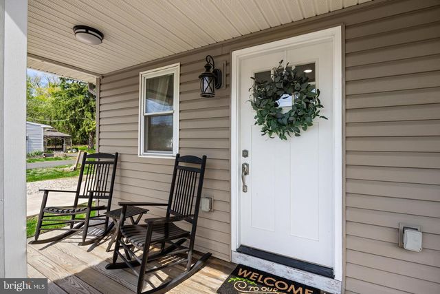 374 TANSBORO RD, Berlin, NJ 08009