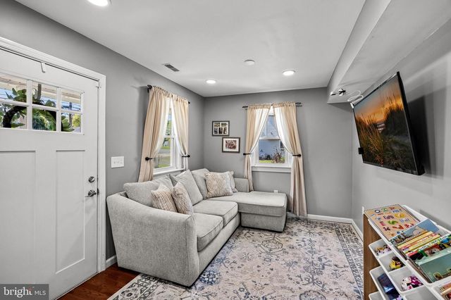 374 TANSBORO RD, Berlin, NJ 08009