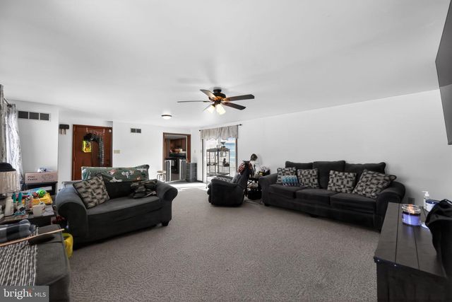 419 E ELMER RD, Vineland, NJ 08360