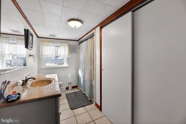 419 E ELMER RD, Vineland, NJ 08360