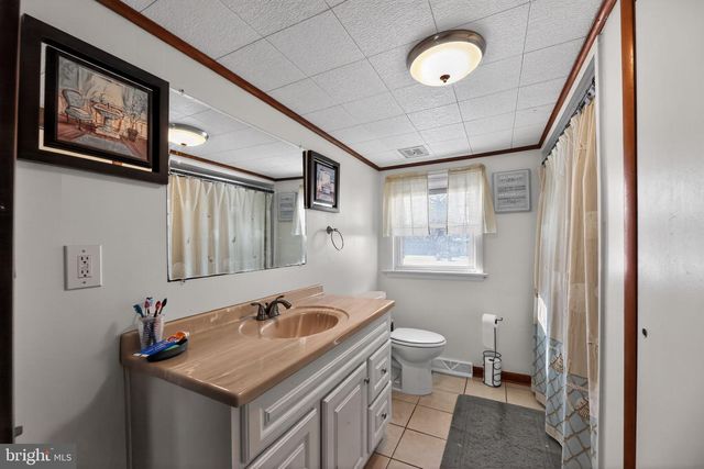 419 E ELMER RD, Vineland, NJ 08360