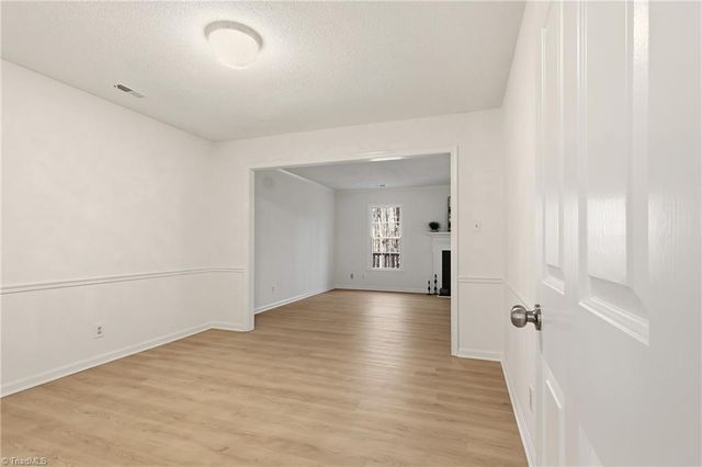 2430 Cottage Place, Greensboro, NC 27455