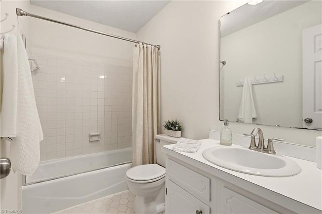 2430 Cottage Place, Greensboro, NC 27455