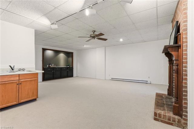 2430 Cottage Place, Greensboro, NC 27455