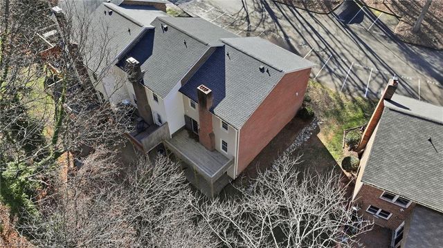 2430 Cottage Place, Greensboro, NC 27455