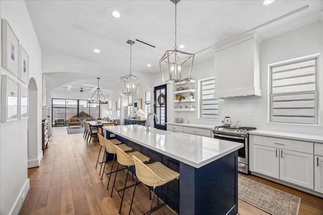 852 Fisher Street C, Houston, TX 77018