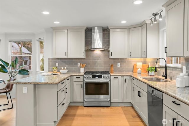 3830 165th Place SE, Bellevue, WA 98008