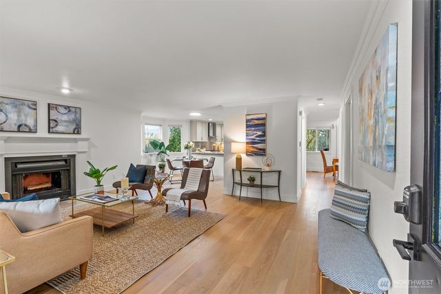 3830 165th Place SE, Bellevue, WA 98008