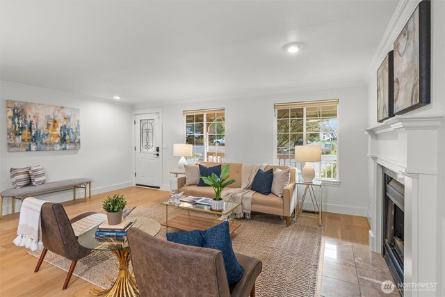 3830 165th Place SE, Bellevue, WA 98008